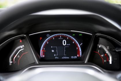 Honda Civic 1.5 V-TEC Turbo CVT 182Ps