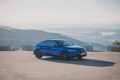 Οδηγούμε το νέο Honda Civic e:HEV