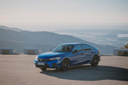 Οδηγούμε το νέο Honda Civic e:HEV
