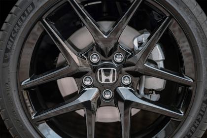 Οδηγούμε το νέο Honda Civic e:HEV