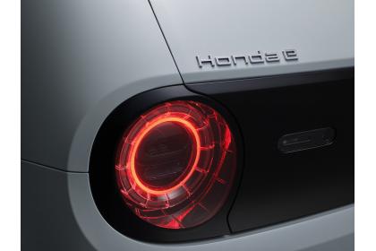 Οδηγούμε το νέο Honda e