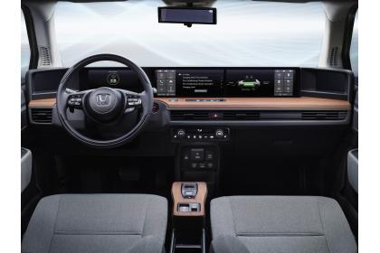 Οδηγούμε το νέο Honda e