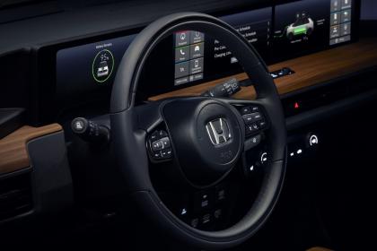 Οδηγούμε το νέο Honda e