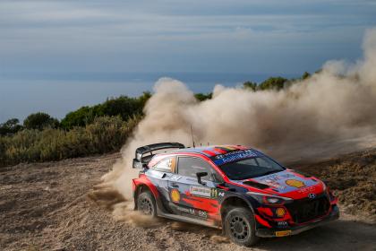 Βάθρο για τη Hyundai στο Ράλι Σαρδηνίας 