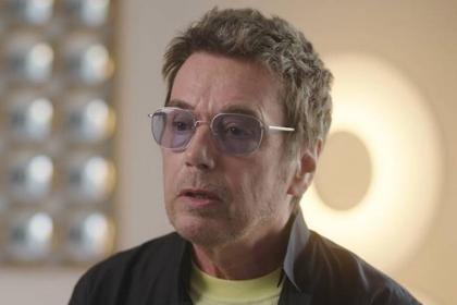 Ο Jean-Michel Jarre δημιουργεί τον ήχο των ηλεκτρικών Renault