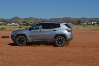 Jeep Compass 2.0 MTJ 4WD 9AT Trailhawk 170Ps