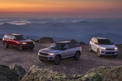 Jeep Grand Cherokee: Παραγωγή με 100% ενέργεια από ανανεώσιμες πηγές