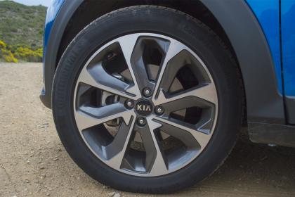 ΚΙΑ Stonic 1.0T 7DCT 48V 120Ps