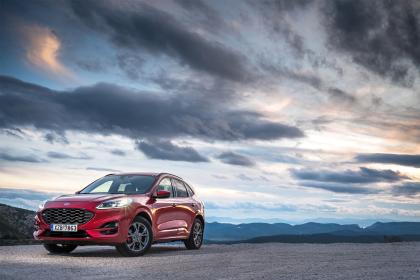 Ford Kuga: Το απόλυτο best-seller SUV στην κατηγορία Plug-in Hybrid