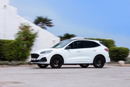Ford Kuga PHEV: Δεύτερη χρονιά στην κορυφή