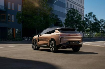 Έρχεται στην Ευρώπη το Lynk&Co 08