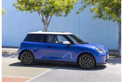 Νέο MINI Cooper E