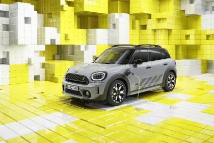 H MINI Σφακιανάκης στην εβδομάδα μόδας Athens Xclusive Designers Week