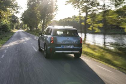 MINI Countryman SE ALL4: Είναι ηλεκτρικό και πάει παντού
