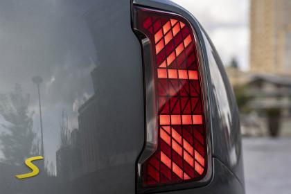 MINI Countryman SE ALL4: Είναι ηλεκτρικό και πάει παντού