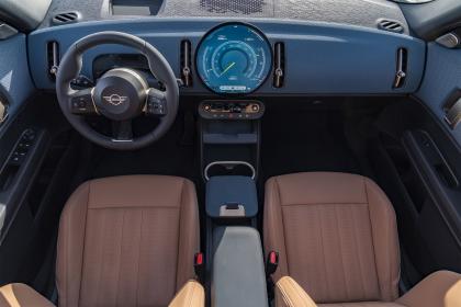 MINI Countryman SE ALL4: Είναι ηλεκτρικό και πάει παντού