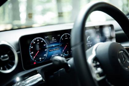 Mercedes-Benz A180d 7G-DCT 116Ps