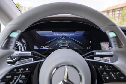 Η Mercedes παίρνει έγκριση για κυκλοφορία αυτοκινήτων με αυτονομία επιπέδου 3