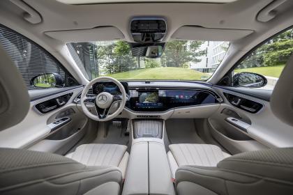 Στην Ελλάδα οι Mercedes-Benz E-Class και EQE