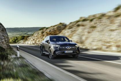 Επίσημη παρουσίαση: Mercedes-Benz GLC Coupe