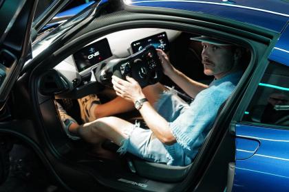 Ο Valtteri Bottas παρέλαβε τη δική του Mercedes-AMG ONE