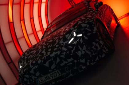 Η Mercedes-AMG teasάρει το νέο ηλεκτρικό sedan