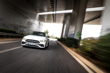 Mercedes-Benz C200 204PS