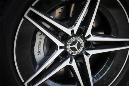 Mercedes-Benz C200 204PS