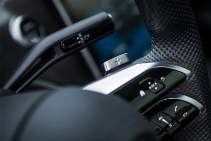 Mercedes-Benz C200 204PS