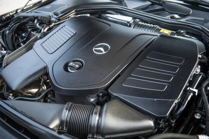 Mercedes-Benz C 180 170Ps
