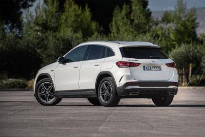 Mercedes-Benz GLA 250e 218Ps