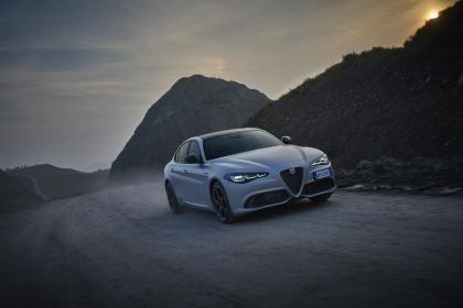 Η Alfa Romeo παρουσιάζει τις νέες Giulia και Stelvio