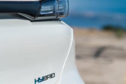 Peugeot 308 Hybrid e-EAT8 180Ps