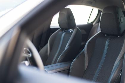 Peugeot 308 Hybrid e-EAT8 180Ps