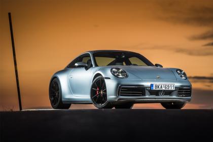 Porsche 911 Carrera 4S 450Ps