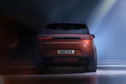 Η Land Rover παρουσιάζει το Range Rover Sport SV Carbon