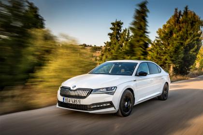 Skoda Superb iV PHEV 218Ps