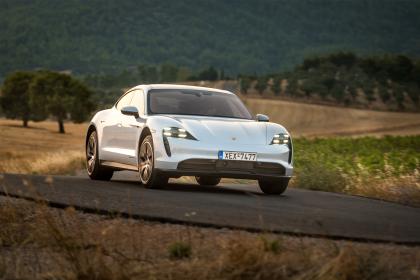 Porsche Taycan 4S 530Ps