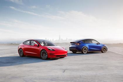 Τι συμβαίνει με την Tesla;