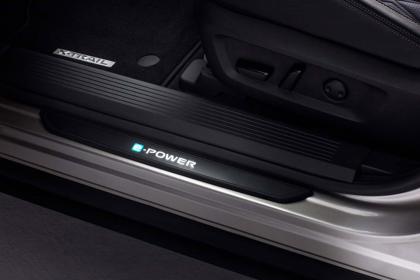 Αξεσουάρ για το υβριδικό Nissan X-Trail