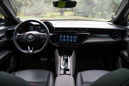 Test: Alfa Romeo Junior Elettrica 156Ps 