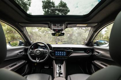 Test: Alfa Romeo Junior Elettrica 156Ps 