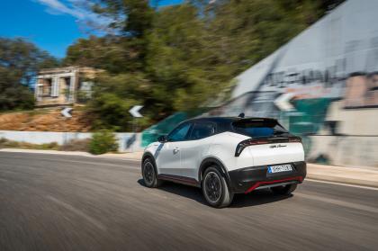 Test: Alfa Romeo Junior Elettrica 156Ps 