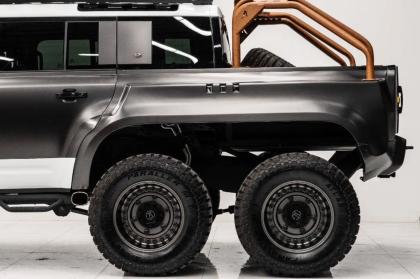 H Apocalypse Manufacturing έβαλε έξι τροχούς στο Land Rover Defender