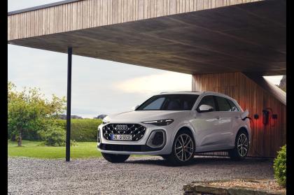 Νέο Audi Q5 e-hybrid quattro: έως 367Ps, ηλεκτρική αυτονομία μέχρι 100km και μπαταρία 25,9kWh 