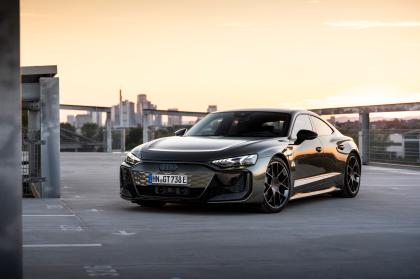 Η Audi φέρνει την Exclusive Edition στην RS e-tron GT
