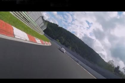 Μηχανή VS αυτοκίνητο!