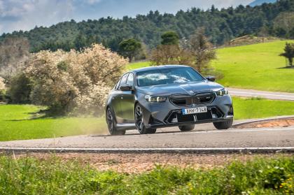 Test: BMW M5 PHEV 727Ps