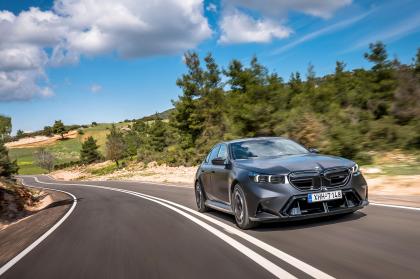 Test: BMW M5 PHEV 727Ps