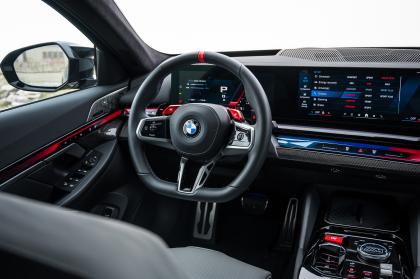 Test: BMW M5 PHEV 727Ps